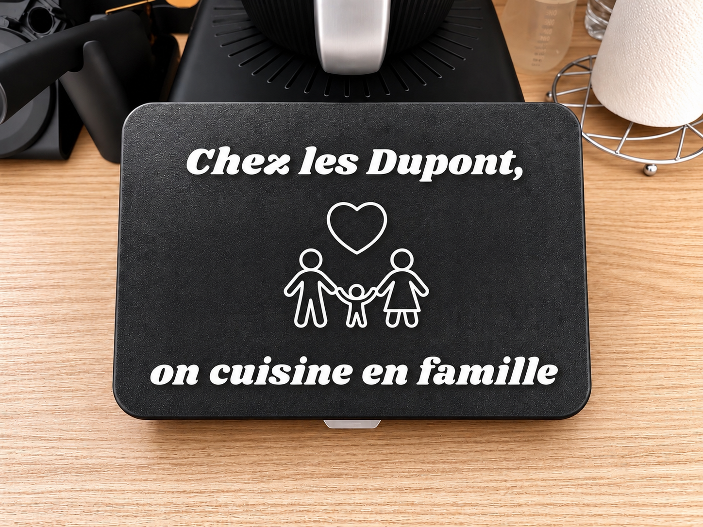 Protège écran TM7 - Chez les (nom), on cuisine en famille